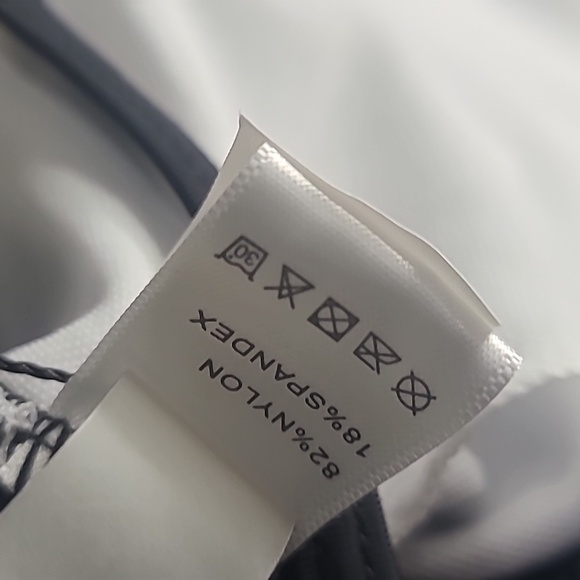 Temp Me Black Ruffled Bikini Top - Picture 5 of 7